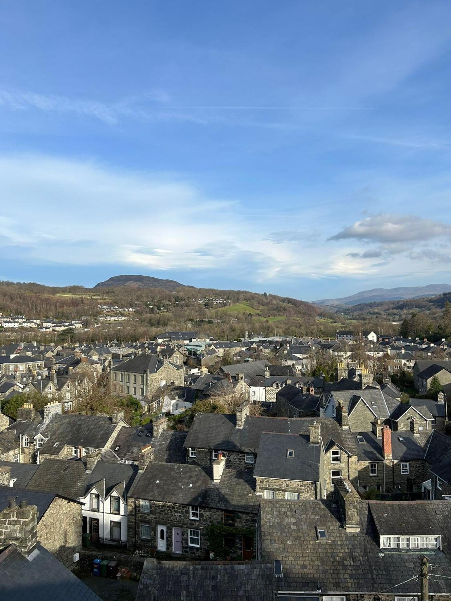Dolgellau Grand Heights Apt Bagian luar foto