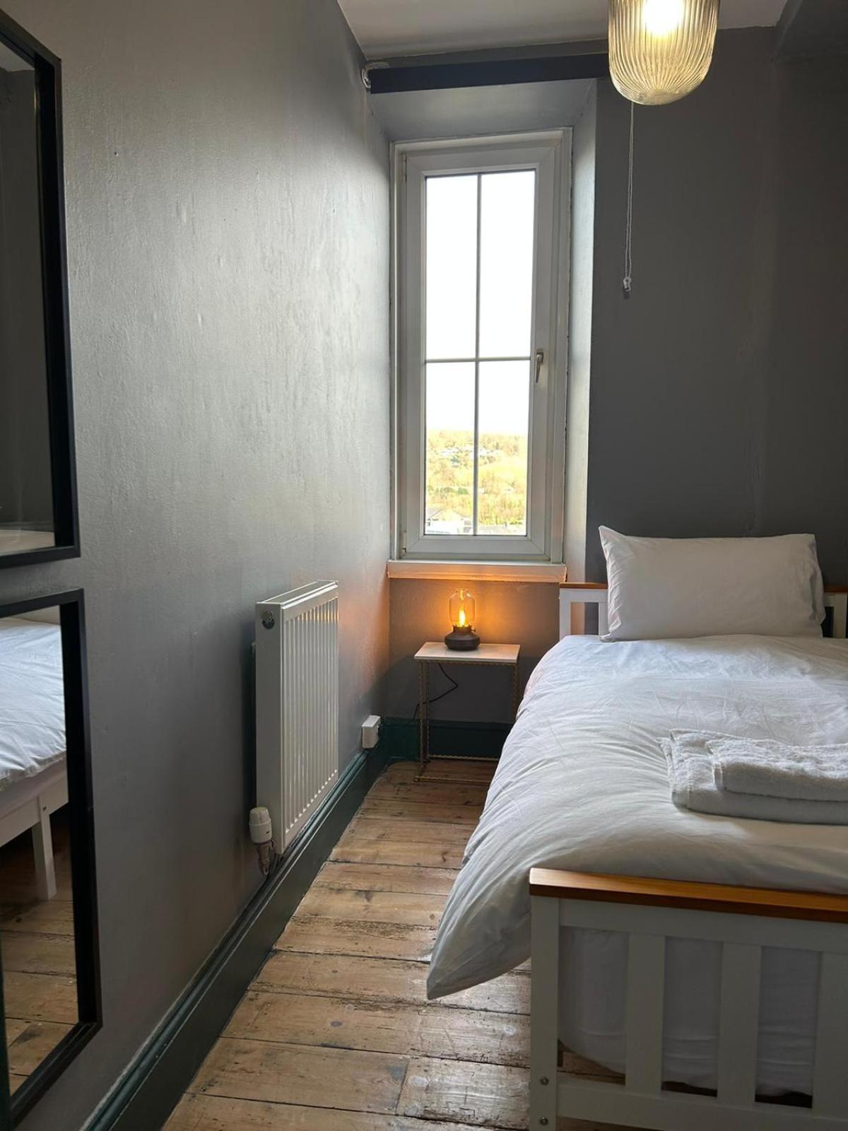 Dolgellau Grand Heights Apt Bagian luar foto